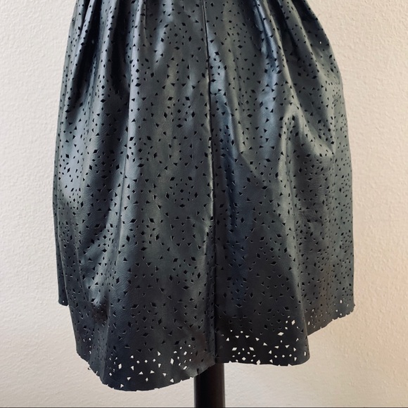 SILENCE + NOISE urban outfitters black faux leather mini dress womens 6 - Picture 5 of 8